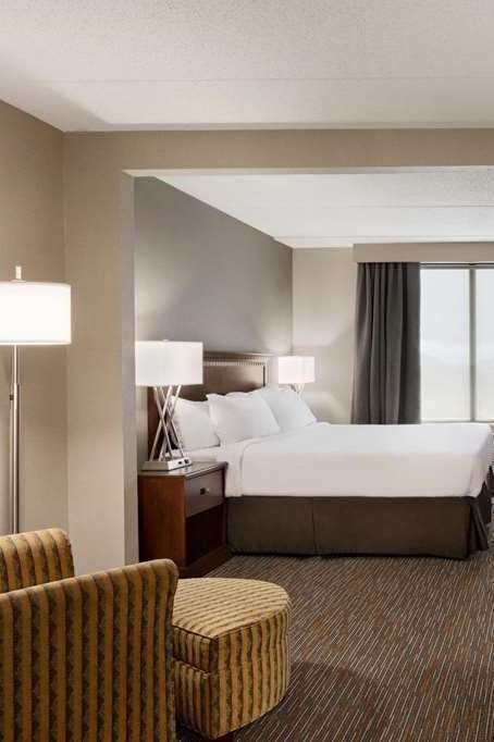 Hotel Wingate by Wyndham Bridgeport/Clarksburg photo 1