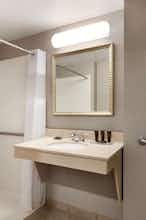 Hotel Wingate by Wyndham Bridgeport/Clarksburg photo 3