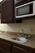 Hotel Super 8 by Wyndham McAllen/Downtown/La Plaza Mall photo 3