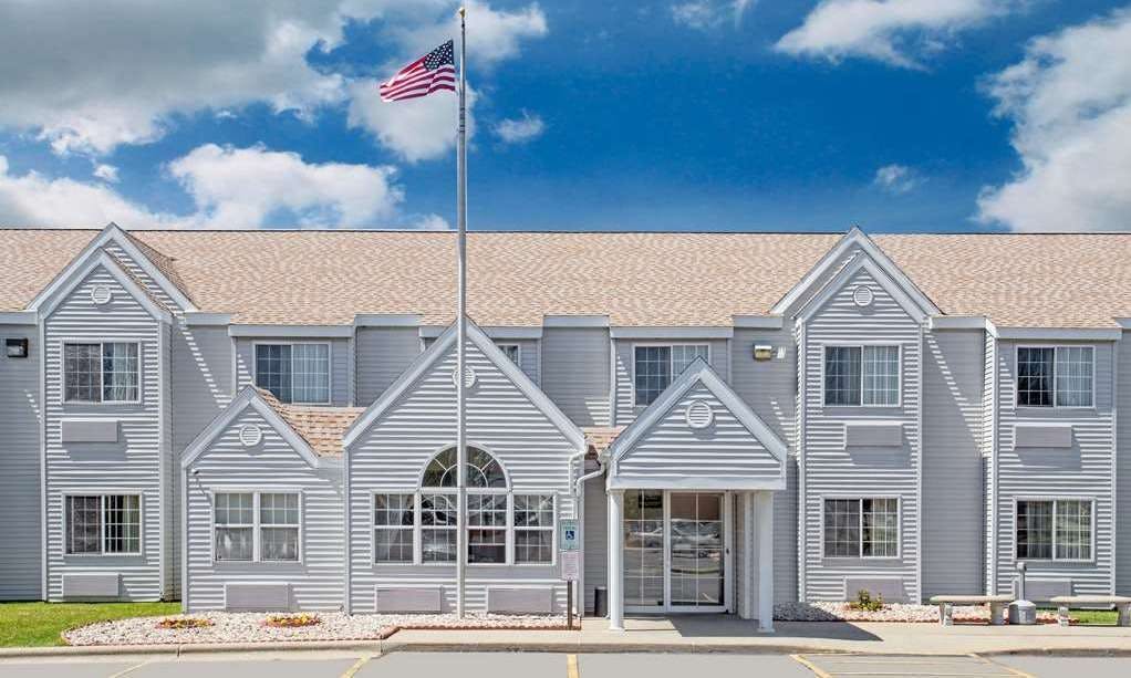 Microtel Inn & Suites by Wyndham Janesville