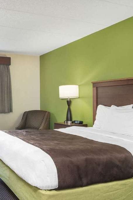 Hotel AmericInn by Wyndham Little Falls photo 1