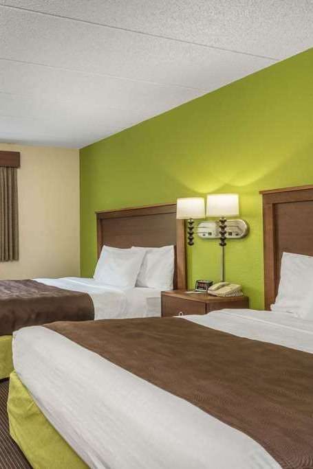 Hotel AmericInn by Wyndham Little Falls photo 2