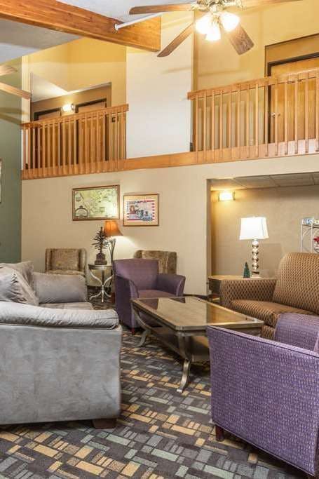 Hotel AmericInn by Wyndham Little Falls photo 5