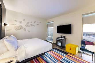 Hotel Aloft Savannah Downtown Historic District photo 2