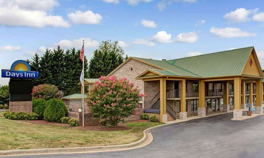 Days Inn by Wyndham Conover-Hickory