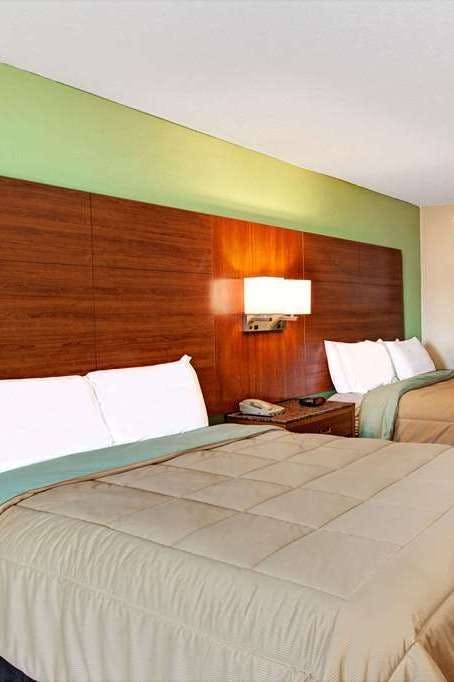 Hotel Days Inn by Wyndham Conover-Hickory photo 1