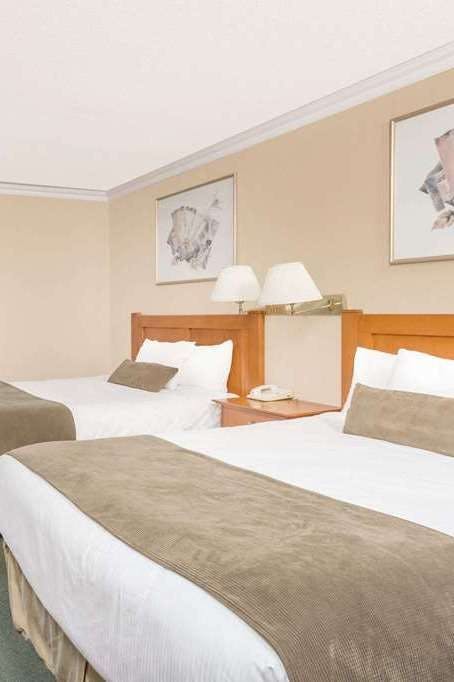 Hotel Howard Johnson by Wyndham Downtown Kamloops photo 1