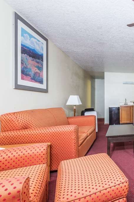 Hotel Days Inn Pueblo photo 4