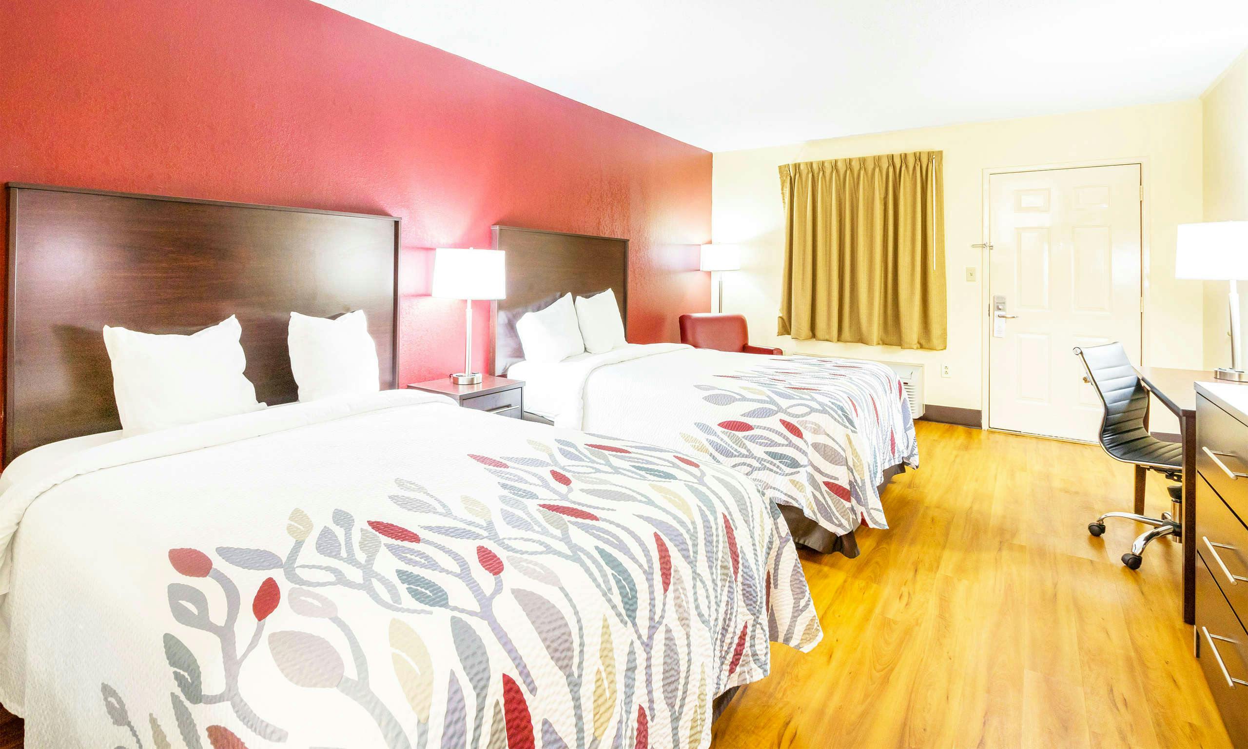 Red Roof Inn Clarksville