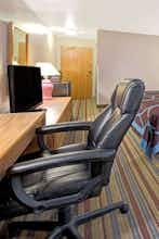 Hotel Super 8 Pontoon Beach IL photo 4