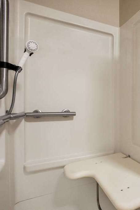 Hotel Baymont Inn Suites Glenwood photo 5