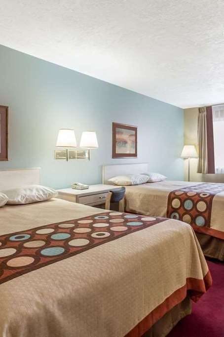 Hotel Super 8 by Wyndham Nephi photo 1