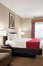 Hotel Ramada by Wyndham Elizabethtown photo 1