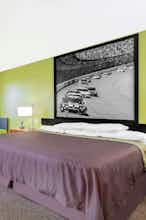 Hotel Super 8 by Wyndham South Boston VA photo 1