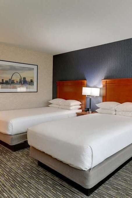 Hotel Drury Inn and Suites St Louis Arnold photo 2