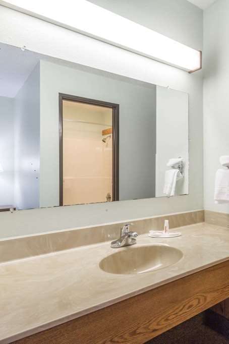 Hotel Super 8 Gallipolis Pt Pleasant photo 5