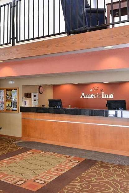 Hotel AmericInn Fergus Falls photo 5