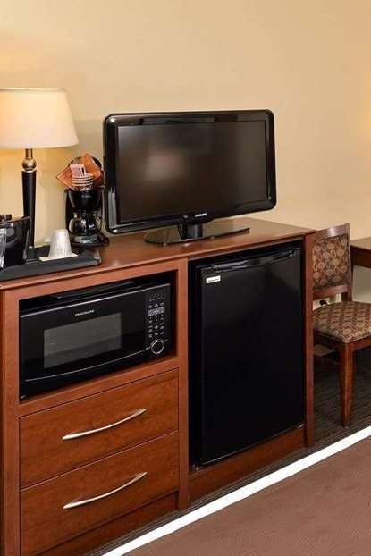 Hotel AmericInn Fergus Falls photo 2