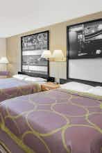 Hotel Super 8 by Wyndham Knoxville photo 2