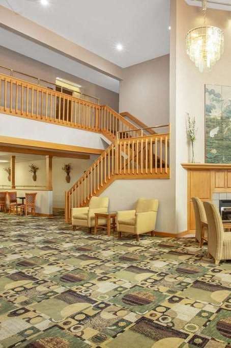 Hotel Baymont by Wyndham Marion photo 4