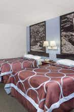 Hotel Super 8 by Wyndham Kingston photo 3