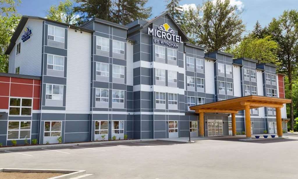 Microtel Inn & Suites by Wyndham Ladysmith Oyster Bay