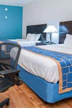 Hotel Days Inn San Antonio Frost Bnk photo 1
