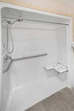 Hotel Days Inn San Antonio Frost Bnk photo 5