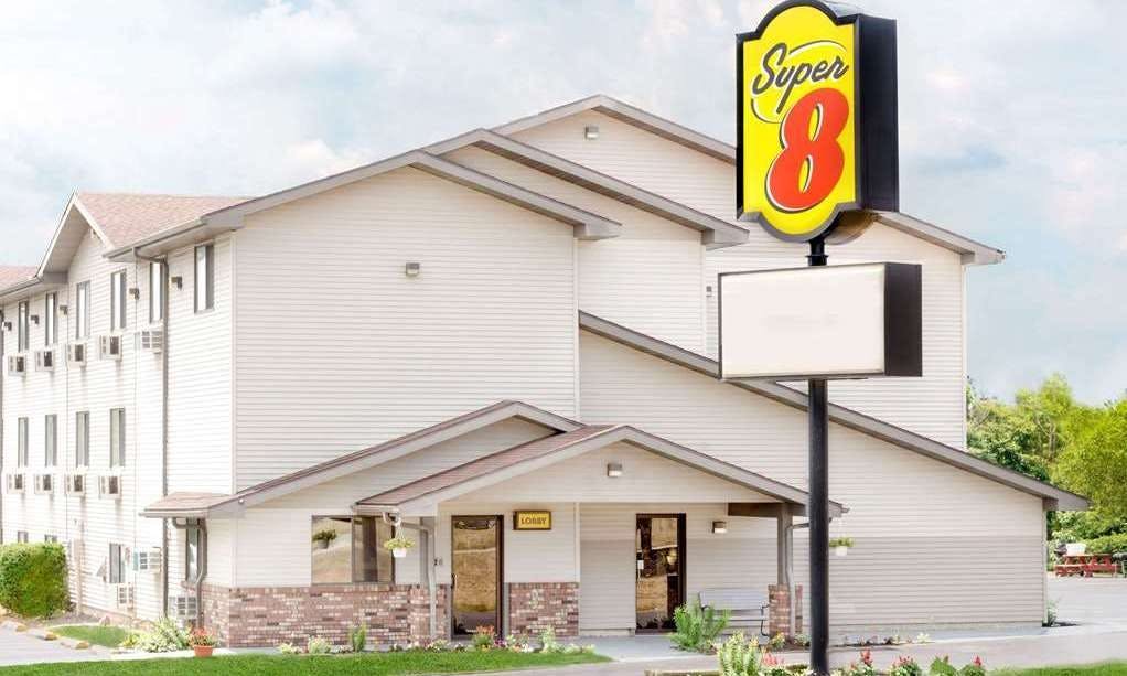 Super 8 by Wyndham Kent/Akron Area