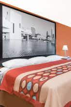 Hotel Super 8 by Wyndham Kent/Akron Area photo 3