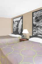 Hotel Super 8 by Wyndham Nixa/Springfield Area photo 2