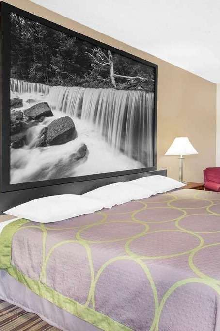 Hotel Super 8 by Wyndham Nixa/Springfield Area photo 1