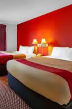 Hotel Travelodge by Wyndham Escanaba photo 2