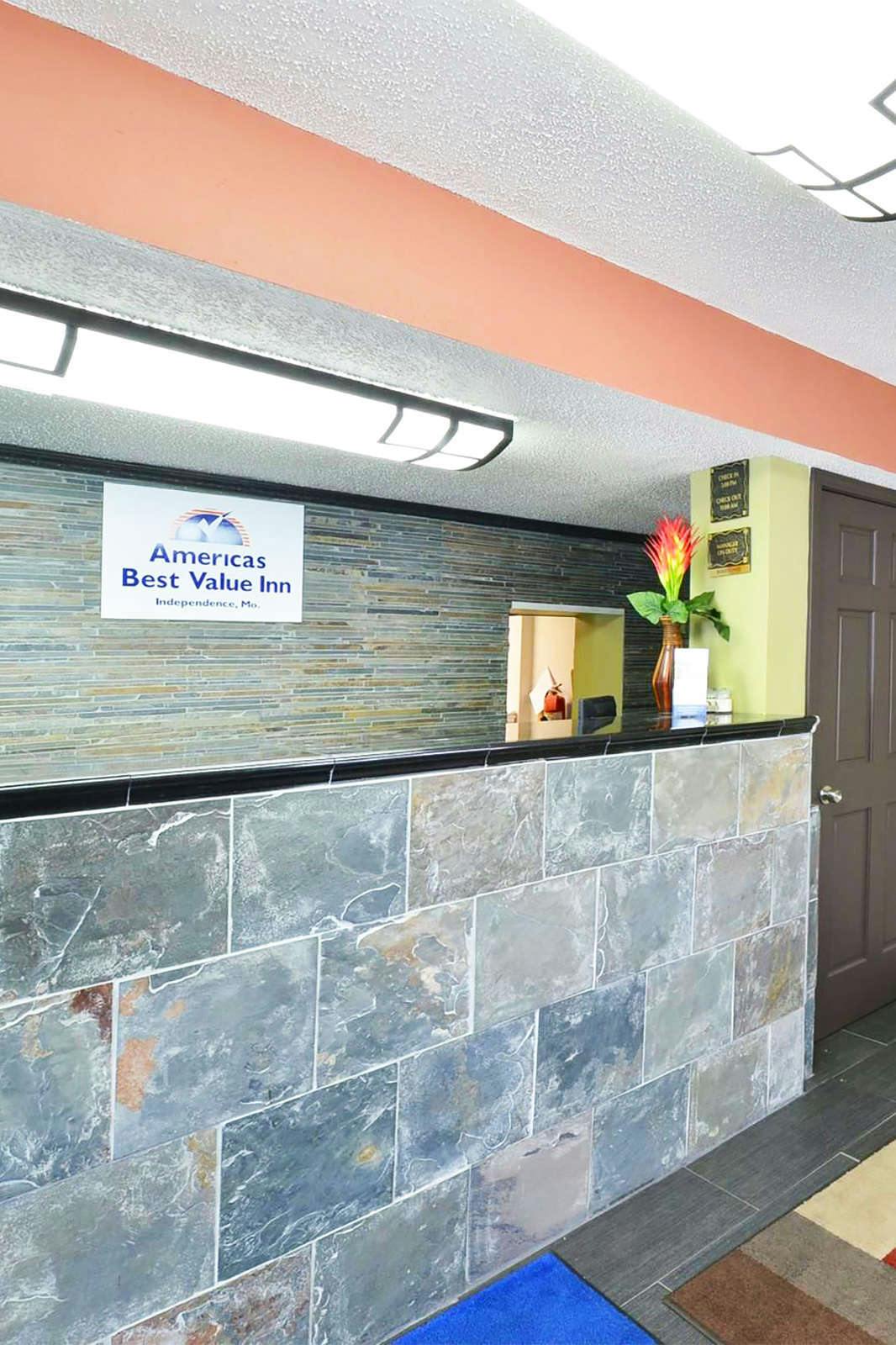 Hotel Americas Best Value Inn Kansas City E Independence photo 4