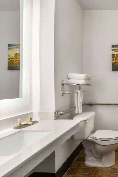 Hotel La Quinta Inn Ste Dublin photo 4