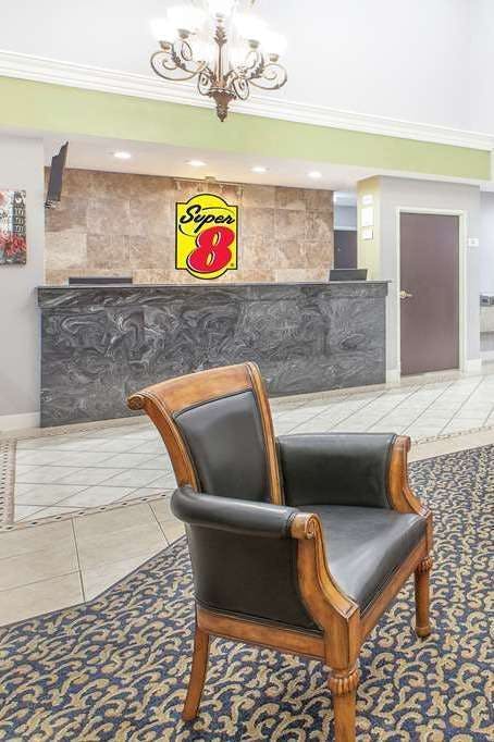 Hotel Super 8 by Wyndham Lowell/Bentonville/Rogers Area photo 5