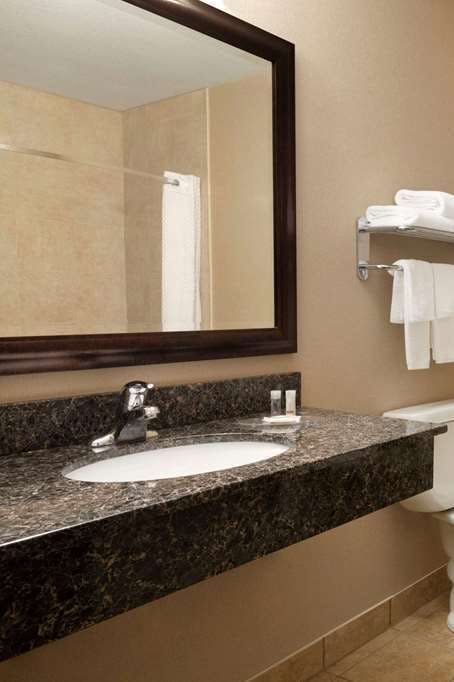 Hotel Days Inn Innisfail photo 3