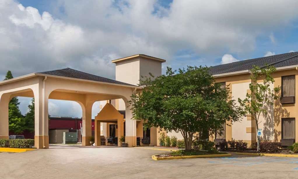 Days Inn and Suites New Iberia