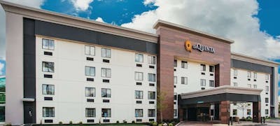 La Quinta Inn & Suites by Wyndham Cincinnati NE - Mason