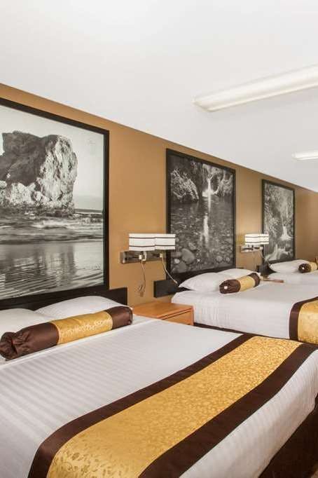 Hotel Super 8 by Wyndham Baker City photo 1