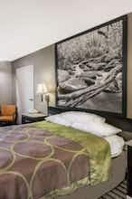 Hotel Super 8 by Wyndham Clinton photo 2