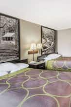 Hotel Super 8 by Wyndham Clinton photo 3