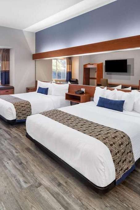 Hotel Microtel Inn & Suites by Wyndham Tracy photo 4