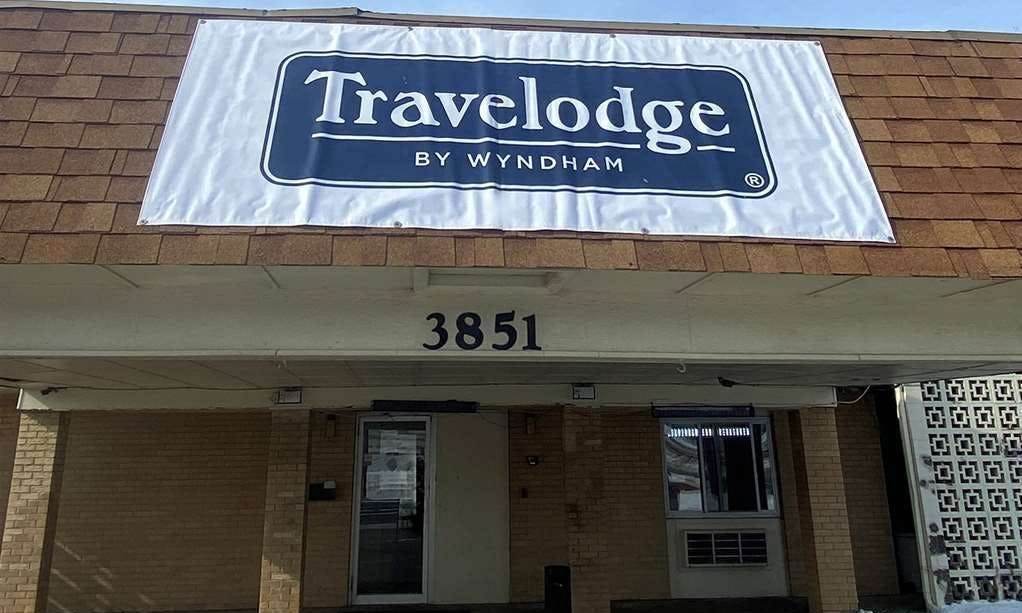 Super 8 Rockford South