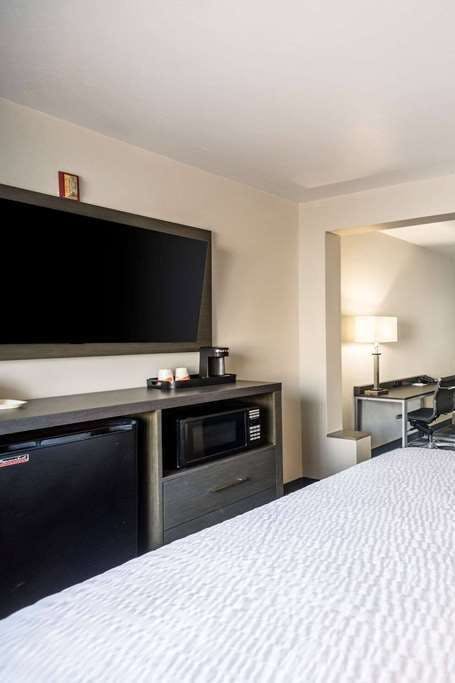 Hotel AA Green Bay Stadium photo 3