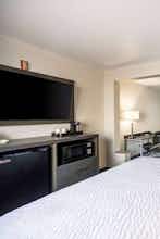 Hotel AA Green Bay Stadium photo 3