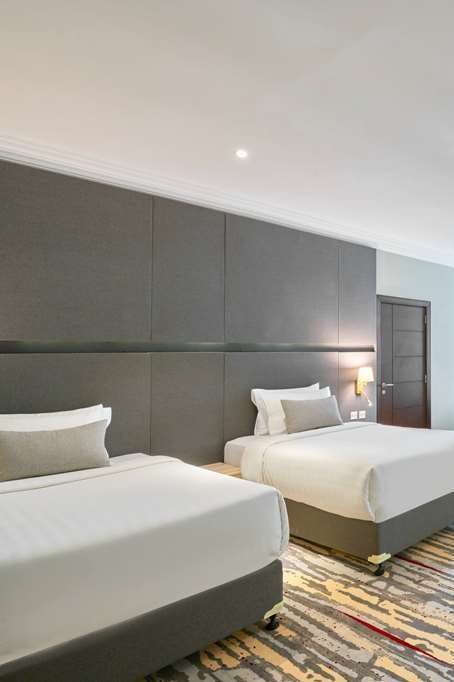 Hotel Ramada by Wyndham Doha Old Town photo 1