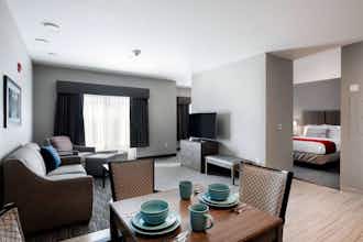 Hotel StoneHill Lawrence, Trdmrk photo 4