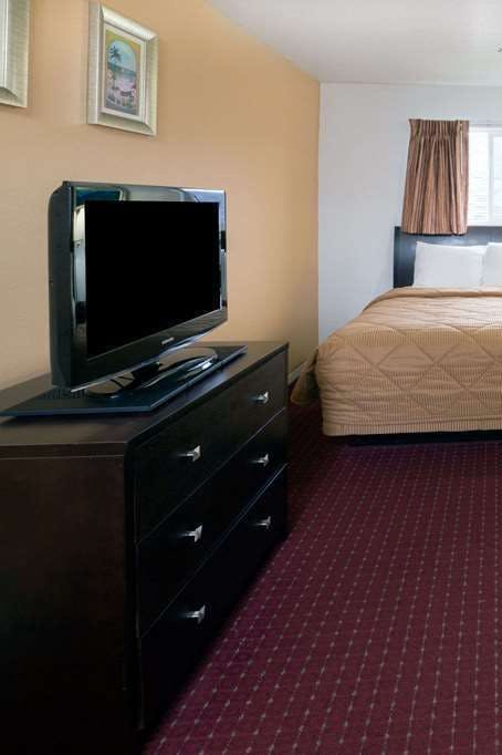 Hotel Days Inn by Wyndham Newport OR photo 1