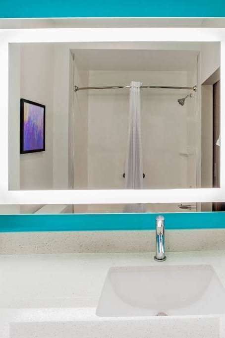 Hotel La Quinta Inn & Suites by Wyndham San Antonio Alamo City photo 5